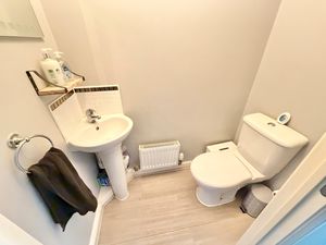 Standingwood Road Rossmore